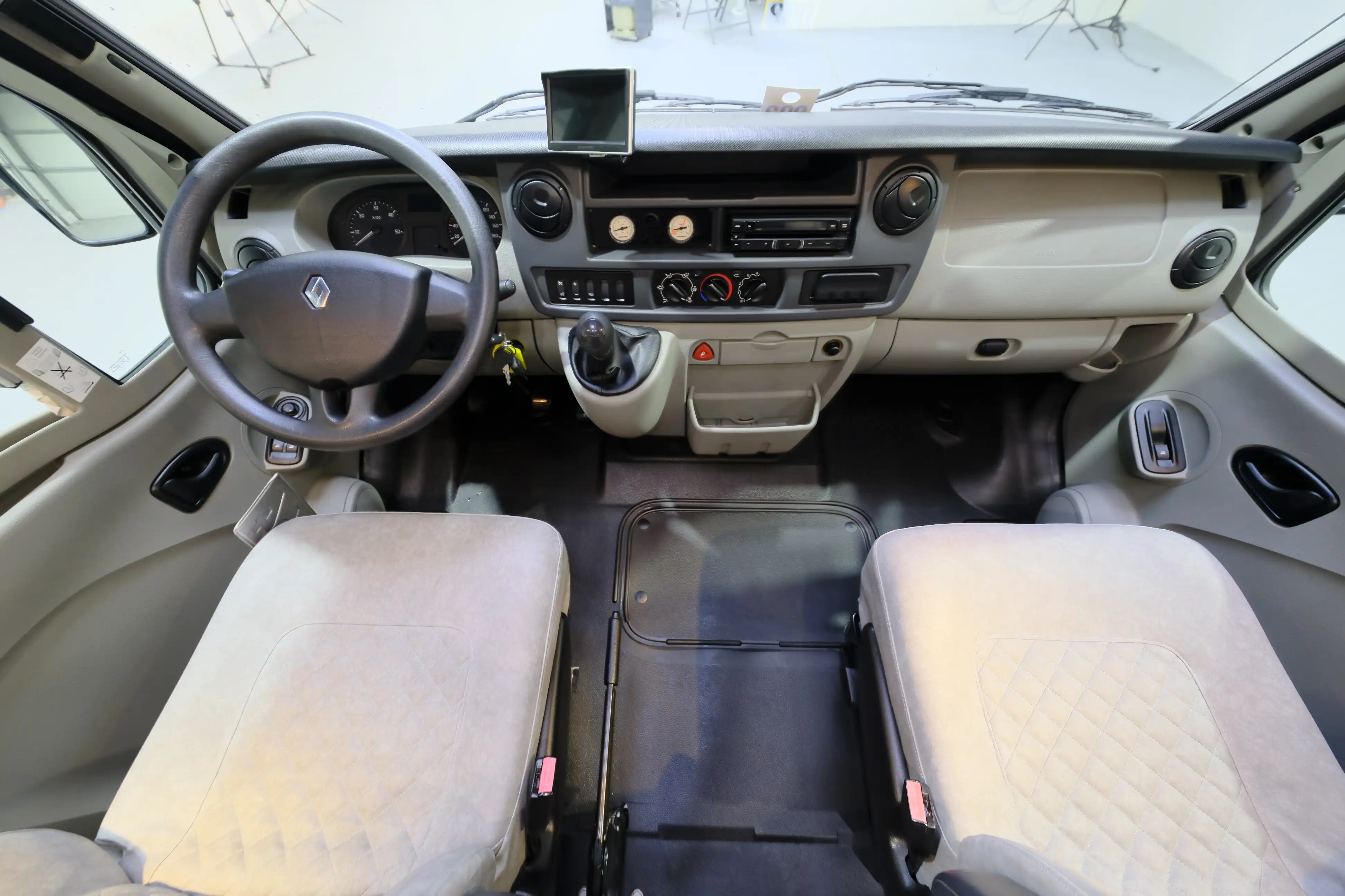 KNAUS Sport TI 600 MG Silverline